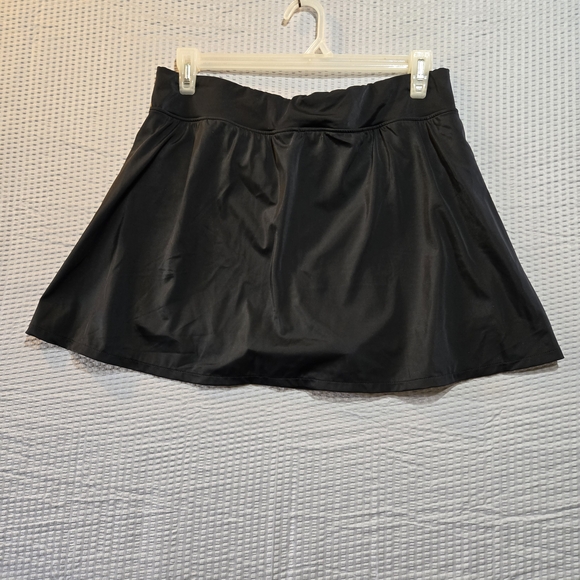 Black Mini Skater Swim Skirt - Picture 2 of 7